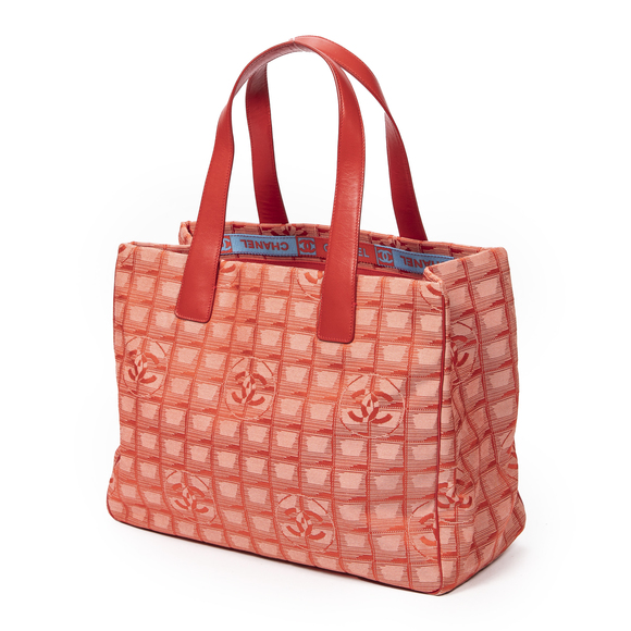 Chanel New Travel Line Medium Shopping Tote - Picture 4 of 9